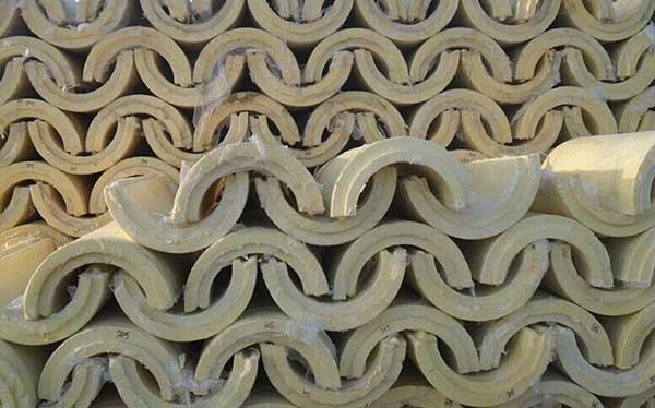 聚氨酯噴涂發泡設備制造的瓦殼