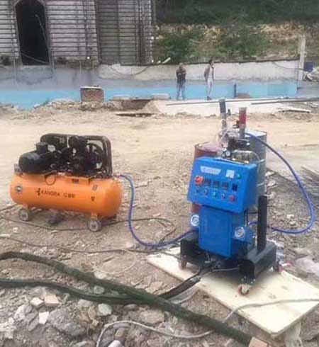 外墻專用聚氨酯噴涂機(圖1) Q2600外墻專用聚氨酯噴涂機